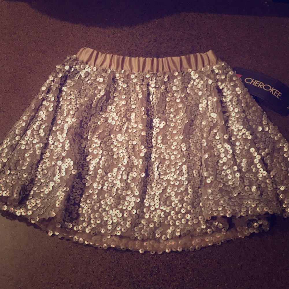 Girls size 4/5 tutu skirt.
